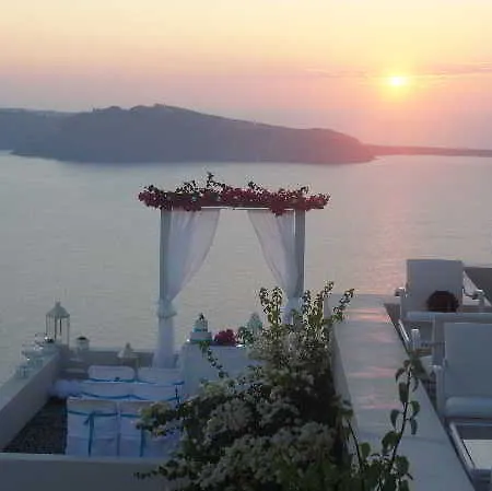 Pantheon Deluxe Hotel Imerovigli (Santorini)