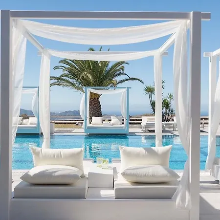 Pantheon Deluxe Imerovigli (Santorini)